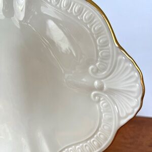 Lenox Chadwick Oval Platter with Gold Rim - Home Dining NWOT